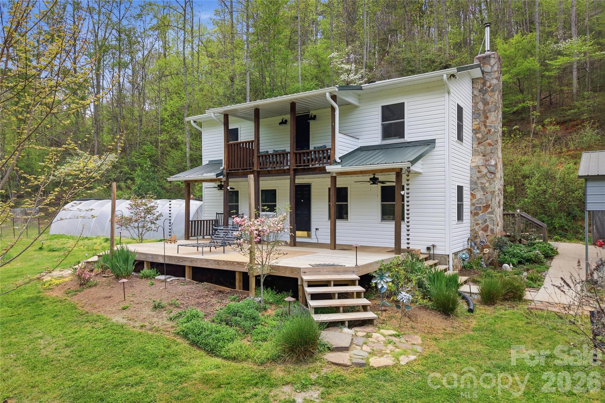 6470 Stone Mountain Road Lenoir, NC 28645 - Photo 4 of 37