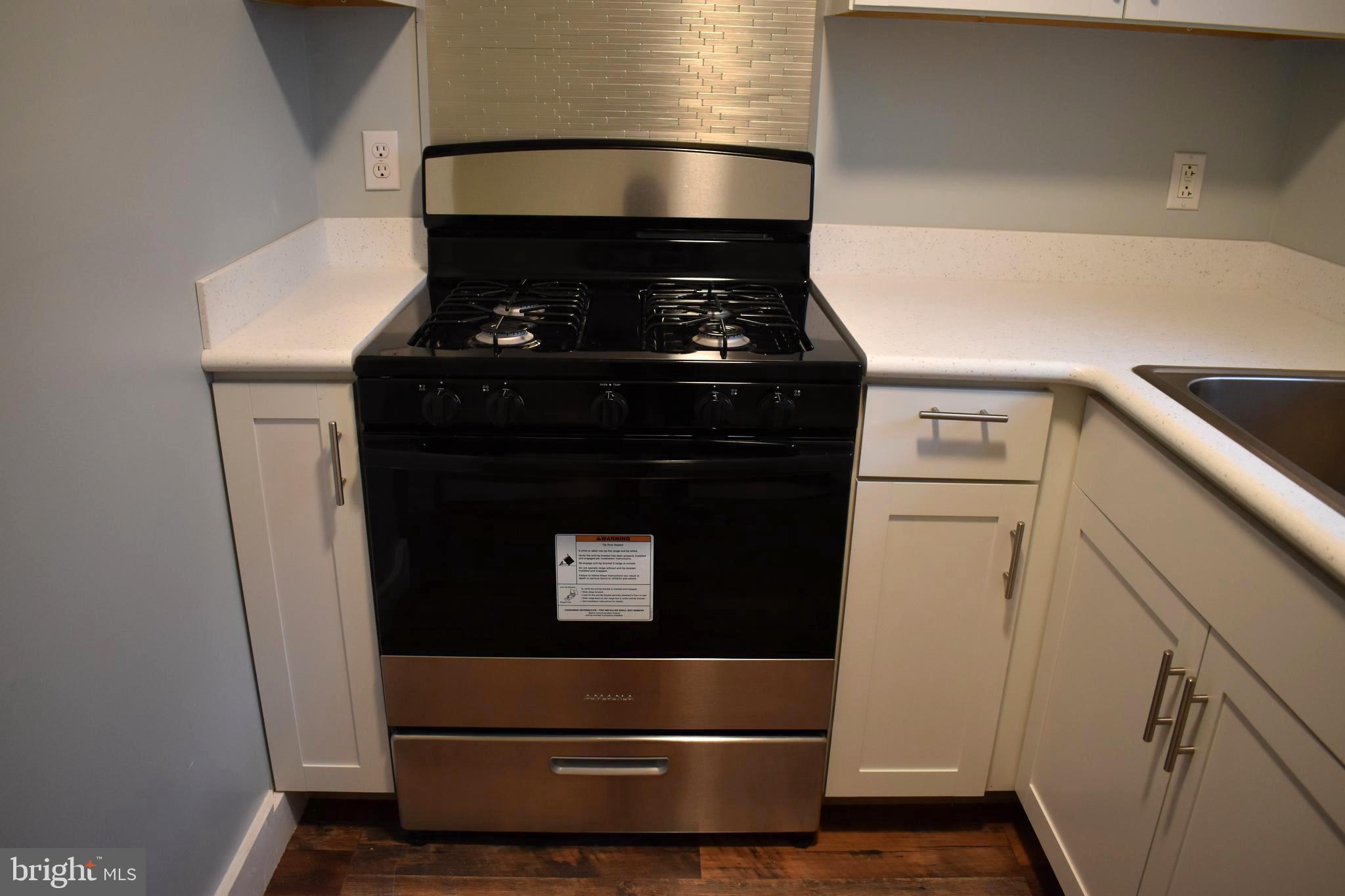 512 Mercy Street Philadelphia, PA 19148 - Photo 11 of 37