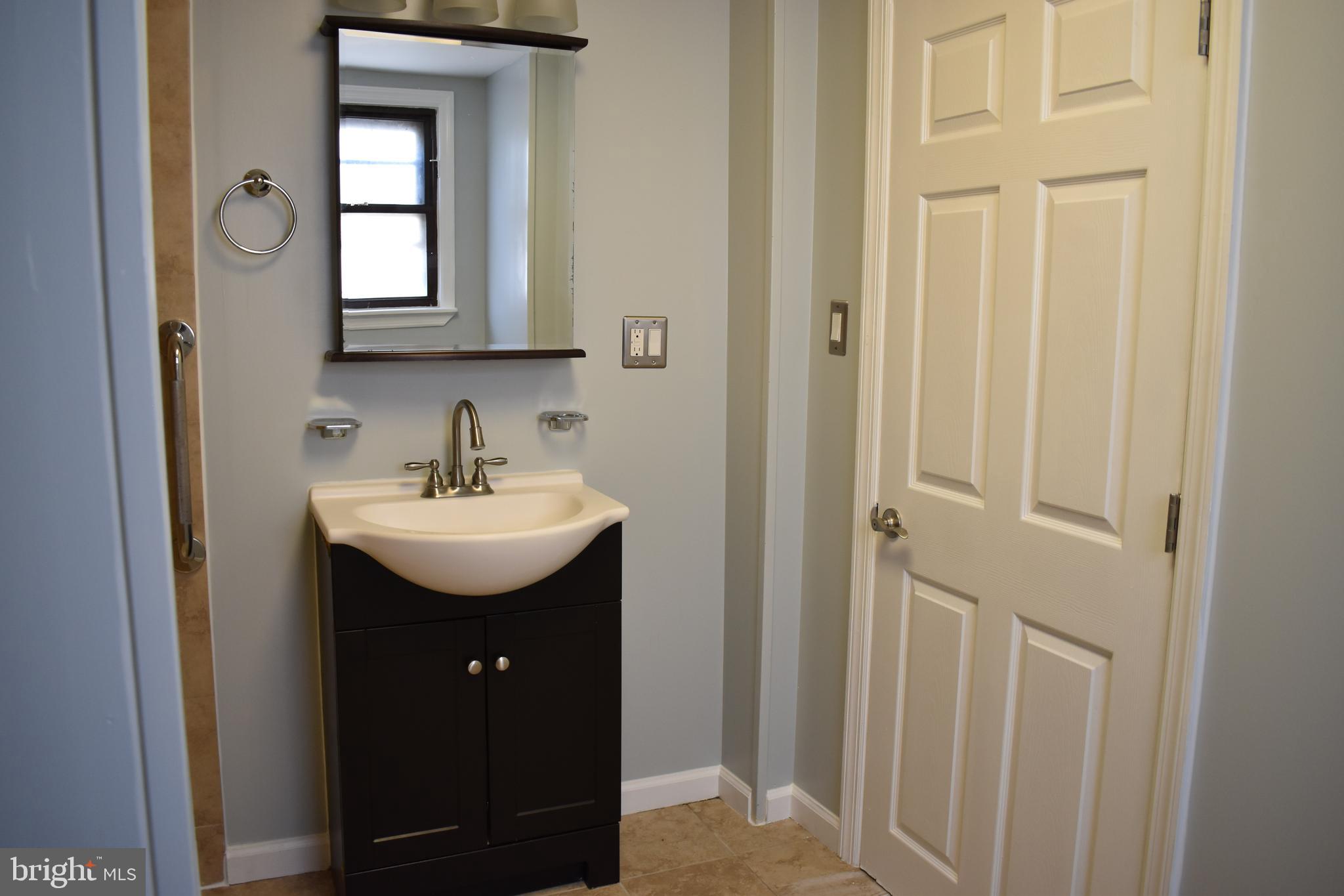 512 Mercy Street Philadelphia, PA 19148 - Photo 19 of 37