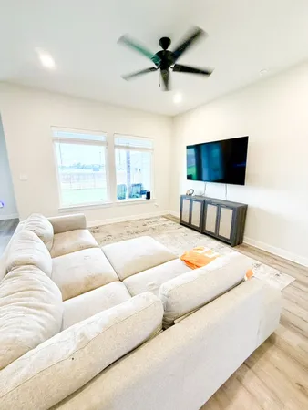 $2,100 | 148 Turnrow Cove, Somerville, TX 77879
