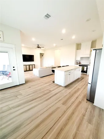 $2,100 | 148 Turnrow Cove, Somerville, TX 77879