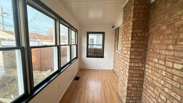 $3,000 | 7520 West Carmen Avenue, Harwood Heights, IL 60706