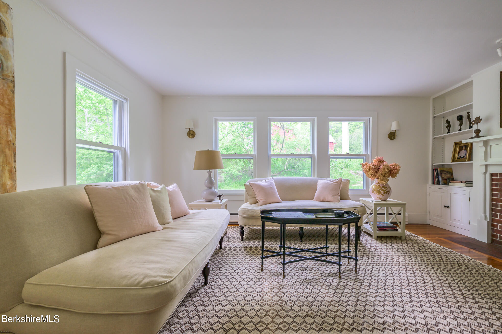 16 Yale Hill Road Stockbridge, MA 01262 - Photo 12 of 55 Living Room