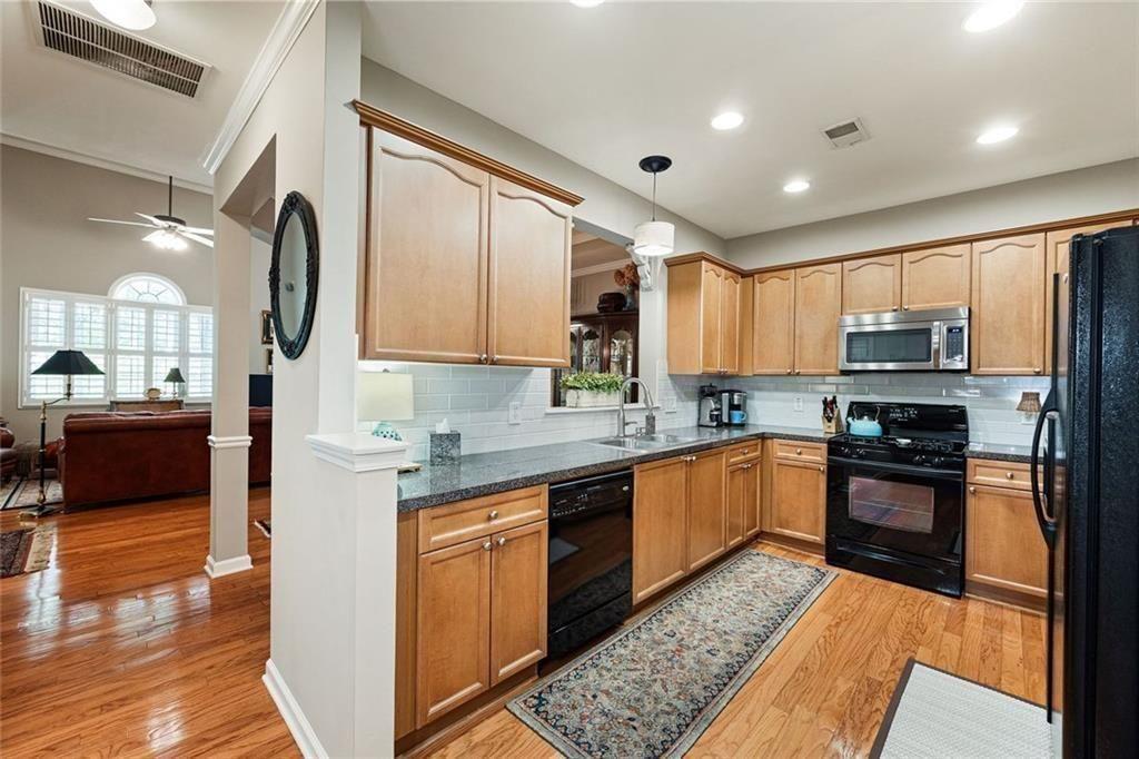 3236 Abbott Drive Southwest, Unit 8 Powder Springs, GA 30127 - Photo 16 of 34