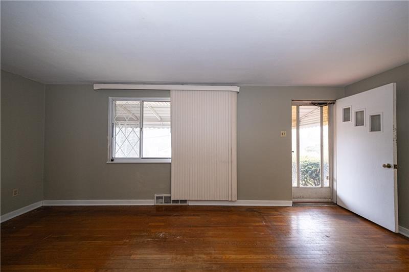 5303 East Willock Road Pittsburgh, PA 15227 - Photo 9 of 25 Gallery Image 9