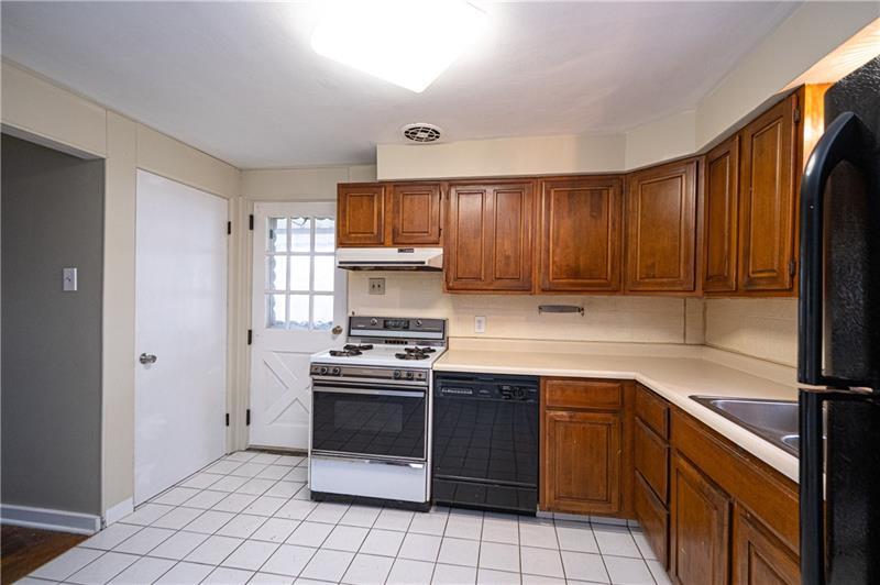 5303 East Willock Road Pittsburgh, PA 15227 - Photo 10 of 25 Gallery Image 10