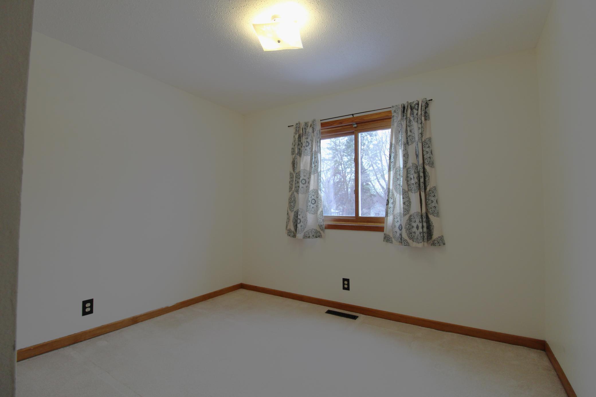 146 Canterbury Road Circle Pines, MN 55014 - Photo 11 of 38 Gallery Image 11