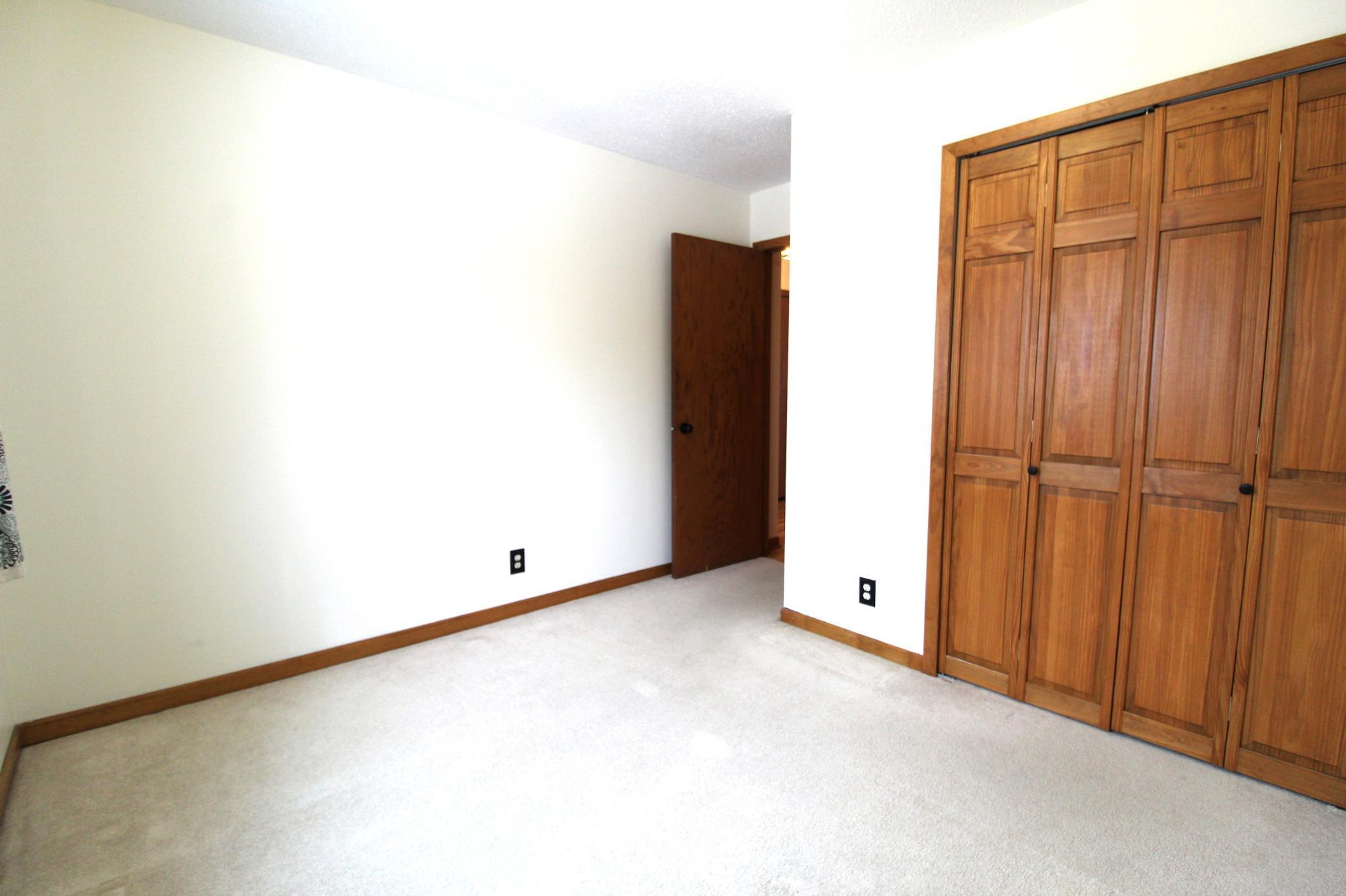 146 Canterbury Road Circle Pines, MN 55014 - Photo 12 of 38 Gallery Image 12