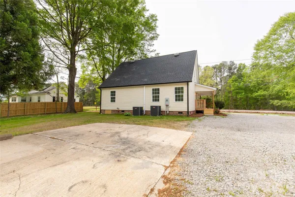$322,000 | 2425 Kershaw Camden Highway, Lancaster, SC 29720