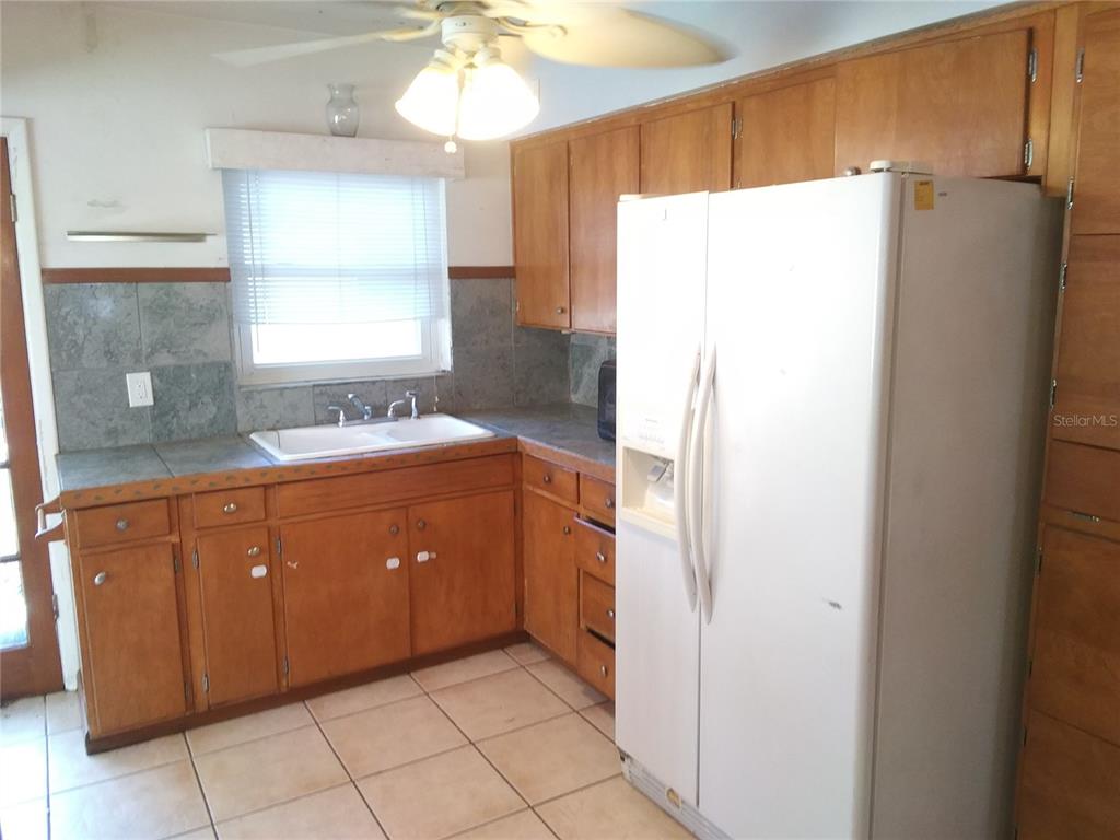 5160 102nd Way North St. Petersburg, FL 33708 - Photo 10 of 23