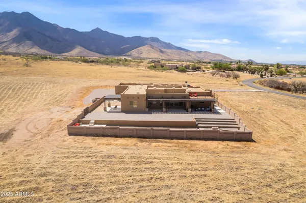 $699,900 | 6100 East Darley Drive, Hereford, AZ 85615