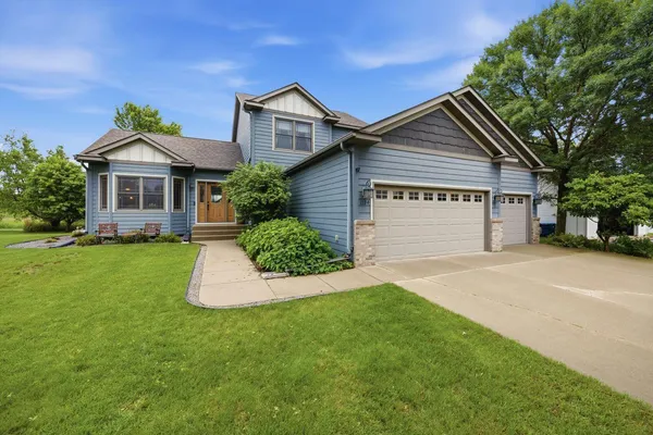 $479,900 | 1124 Garden Brook Drive, Sauk Rapids, MN 56379