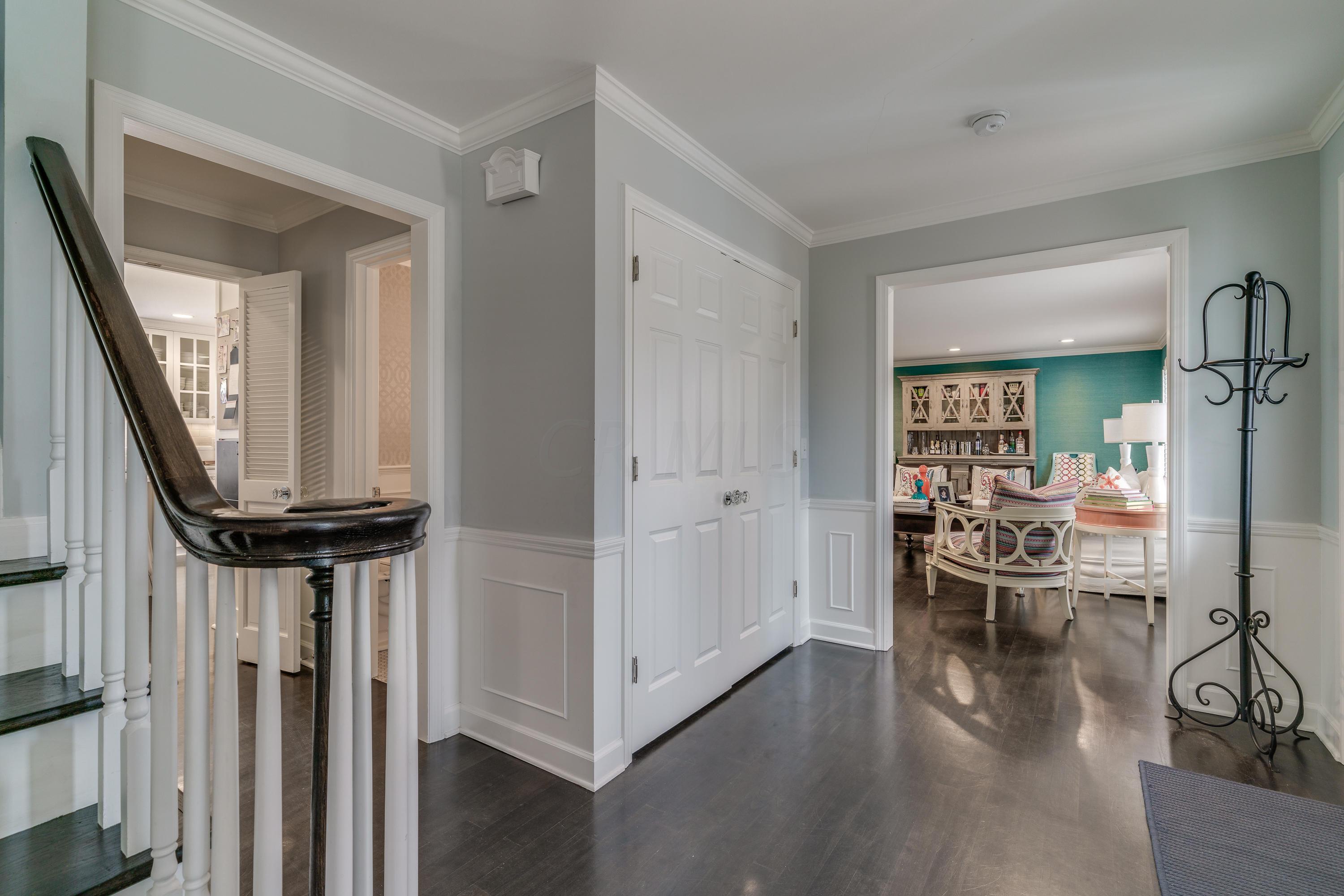 2641 Sandover Road Columbus, OH 43220 - Photo 4 of 56 Gallery Image 4