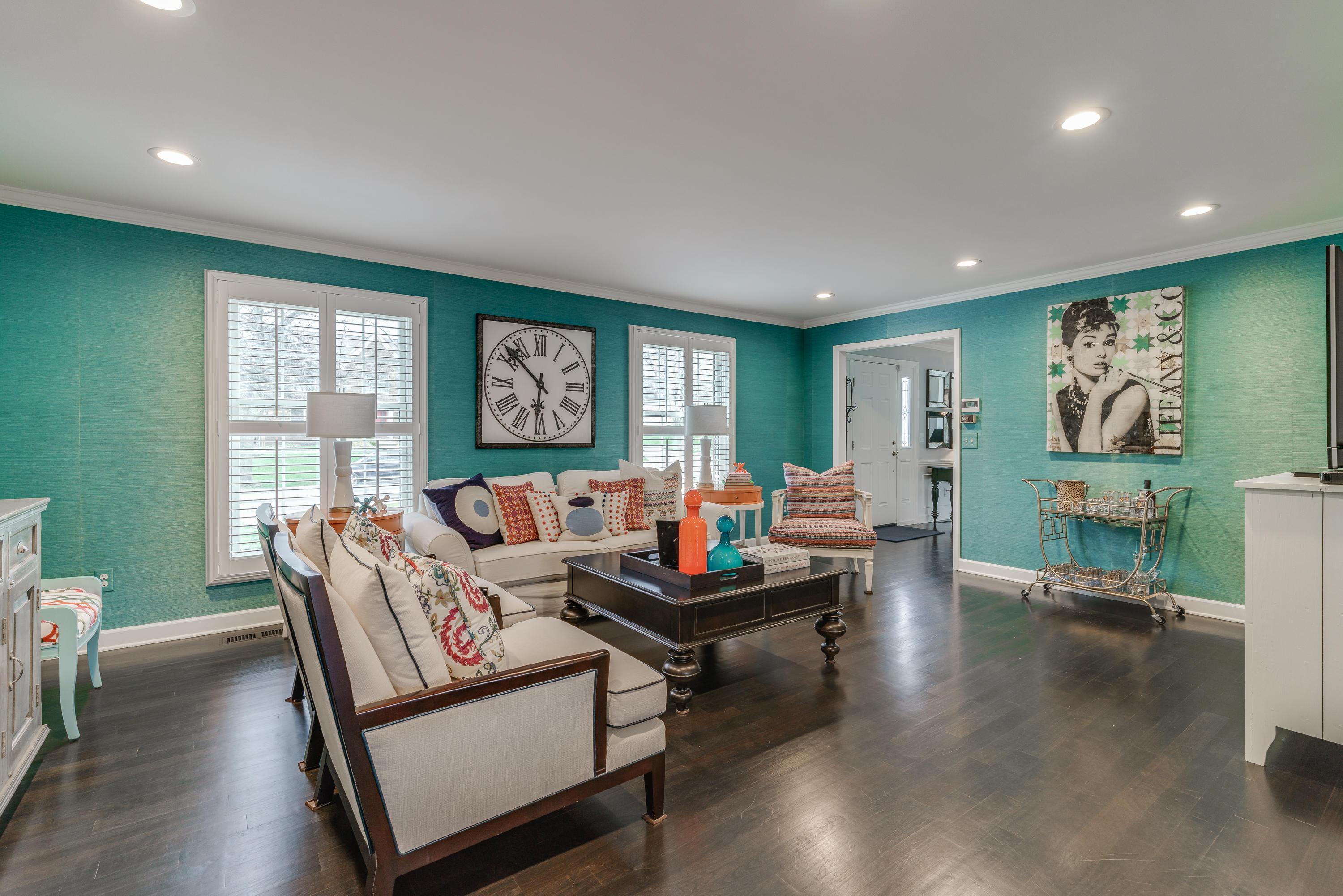 2641 Sandover Road Columbus, OH 43220 - Photo 7 of 56 Gallery Image 7