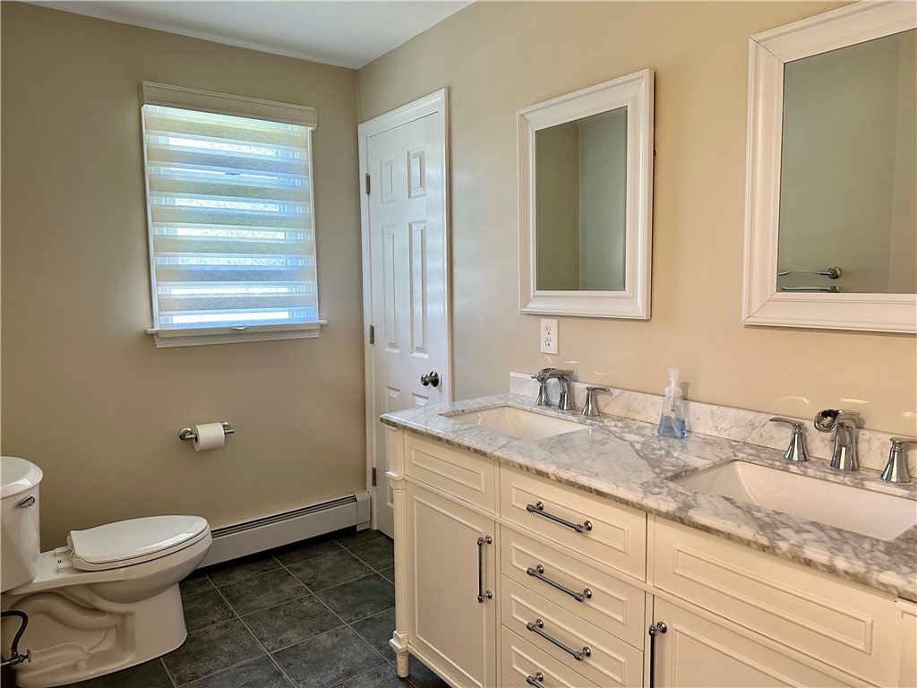 75 Ridgeside Lane Tiverton, RI 02878 - Photo 21 of 30