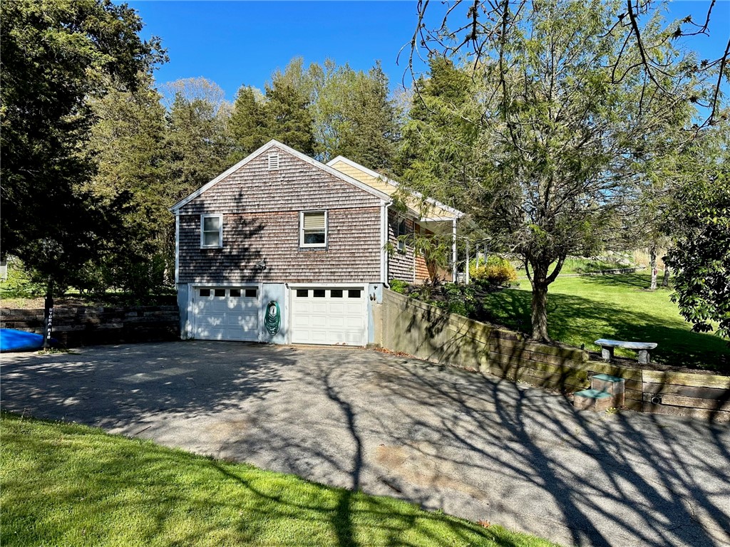 75 Ridgeside Lane Tiverton, RI 02878 - Photo 4 of 30
