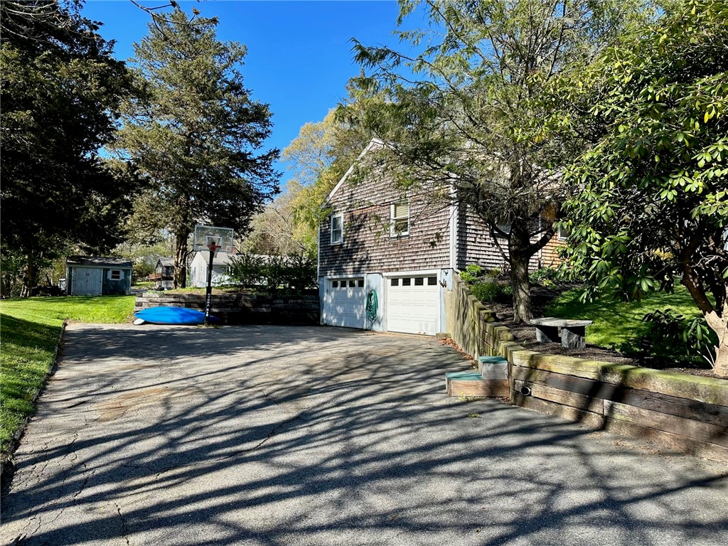 75 Ridgeside Lane Tiverton, RI 02878 - Photo 5 of 30