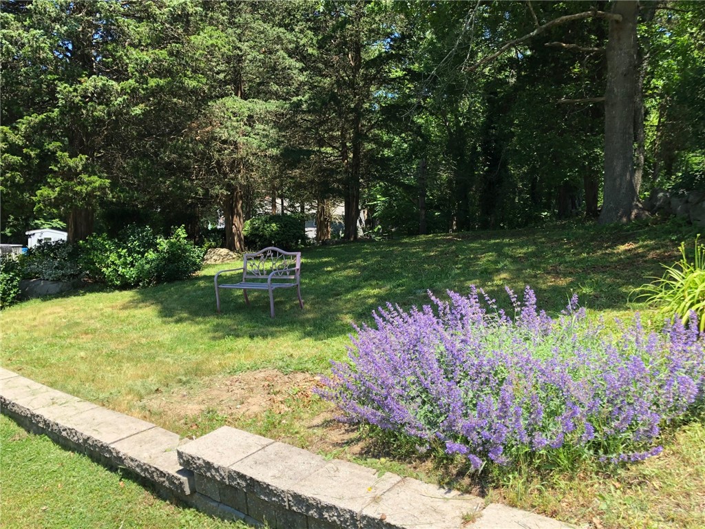 75 Ridgeside Lane Tiverton, RI 02878 - Photo 10 of 30