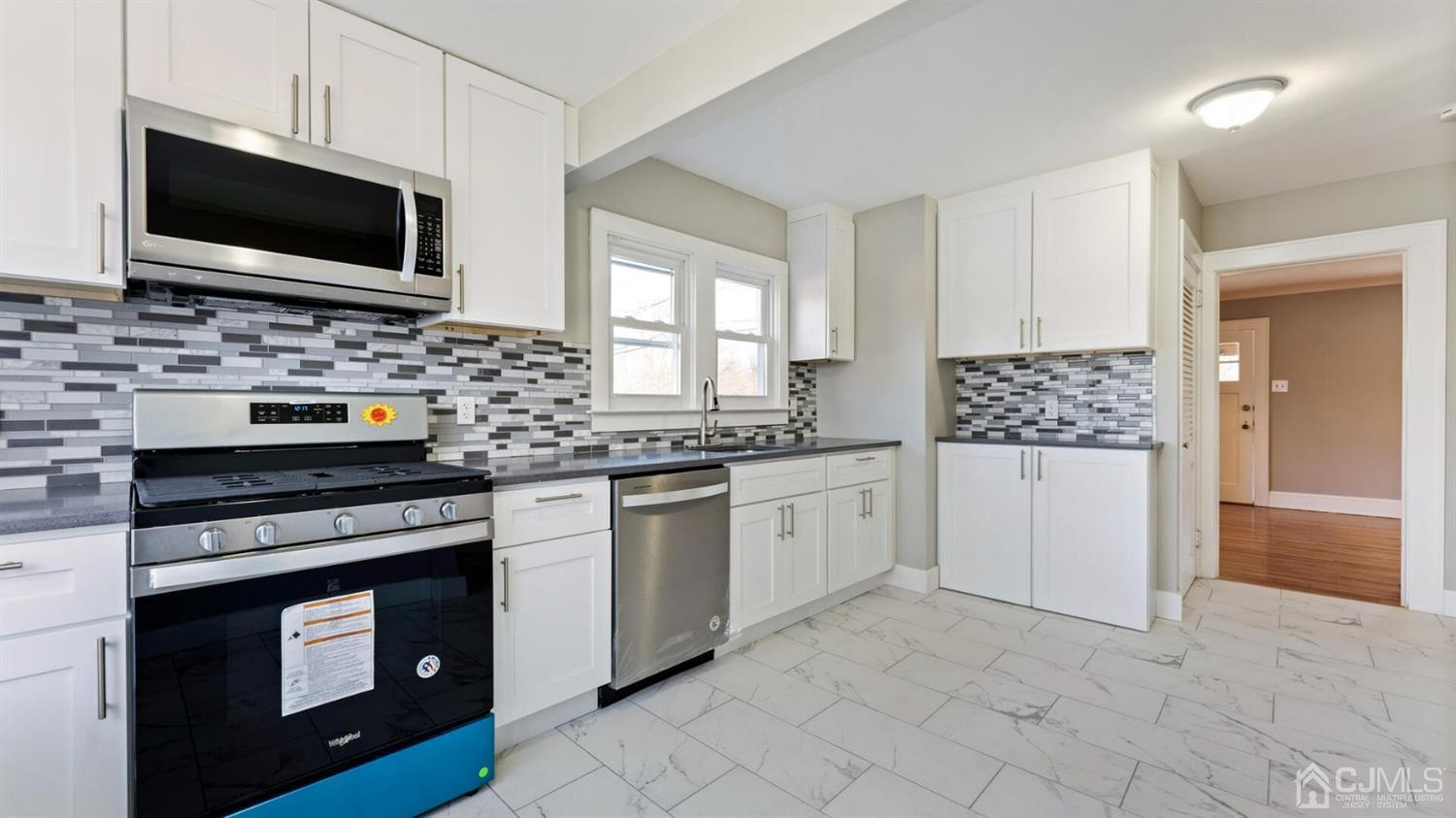 223 Riva Avenue Milltown, NJ 08850 - Photo 12 of 36 Gallery Image 12
