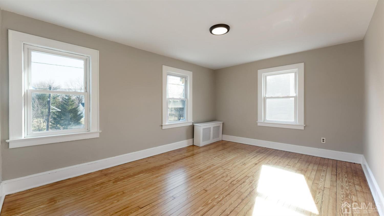 223 Riva Avenue Milltown, NJ 08850 - Photo 24 of 36 Gallery Image 24