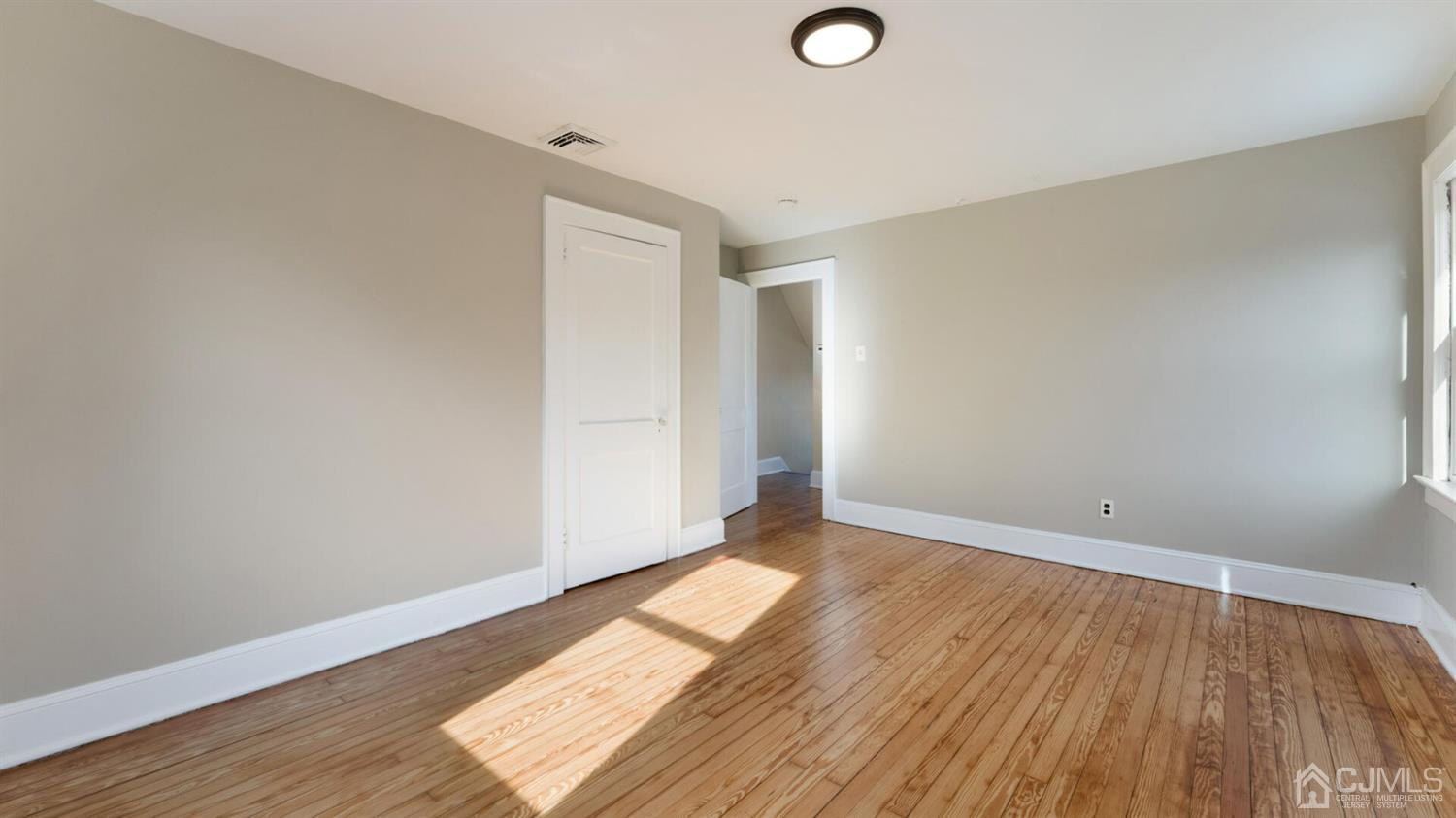 223 Riva Avenue Milltown, NJ 08850 - Photo 25 of 36 Gallery Image 25