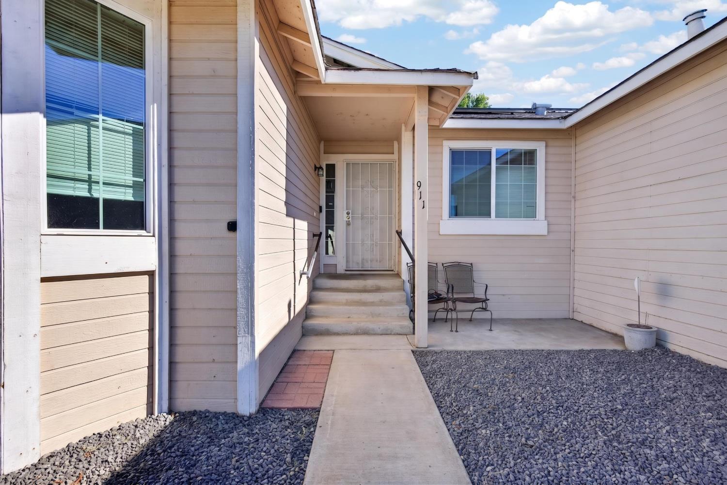 911 Toro Lane Lathrop, CA 95330 - Photo 4 of 45