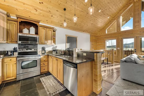 $859,000 | 3864 Overlook Drive, Island Park, ID 83429