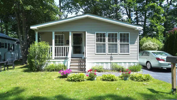 $160,000 | 132 A Robin Hood Lane, Exeter, NH 03833