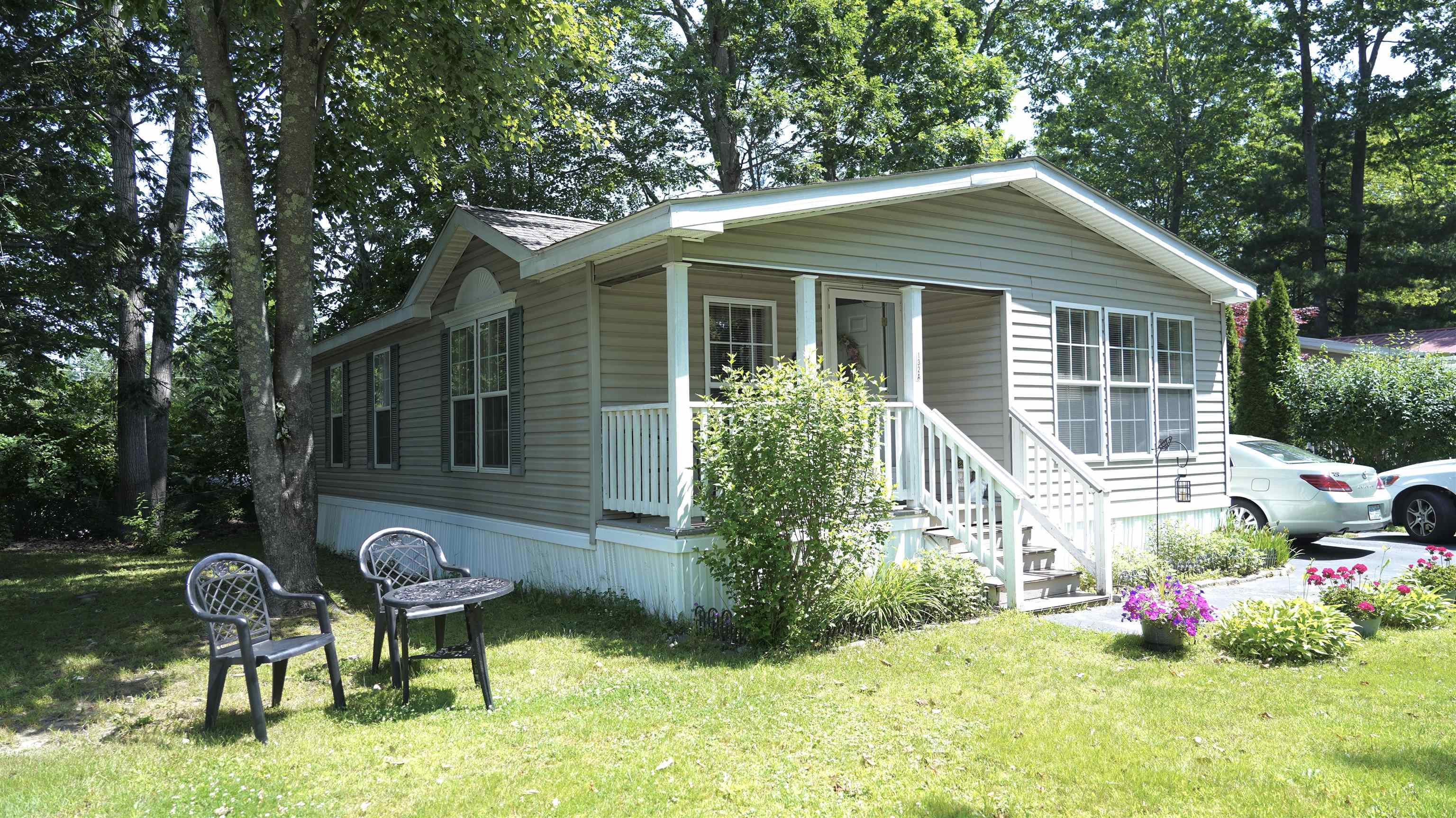 132 A Robin Hood Lane Exeter, NH 03833 - Photo 3 of 15