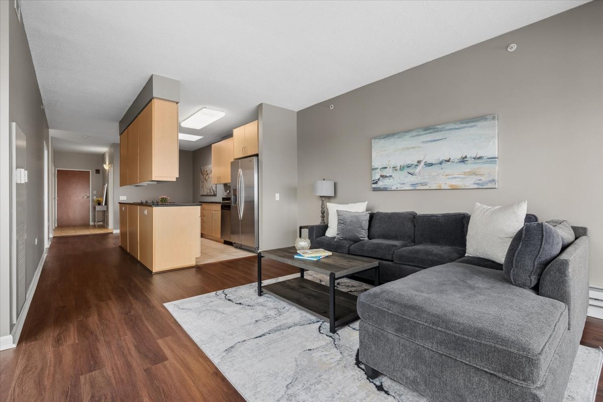 800 Elgin Road, Unit PH19 Evanston, IL 60201 - Photo 12 of 28 Gallery Image 12