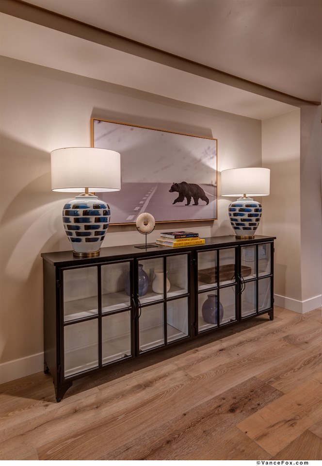 11355 Sutter's Trail, Unit 16 Truckee, CA 96161 - Photo 6 of 21 a view of a chairs in a room