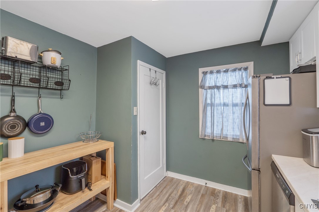 305 Marlborough Road Syracuse, NY 13206 - Photo 12 of 34