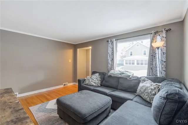 $159,900 | 305 Marlborough Road, Syracuse, NY 13206