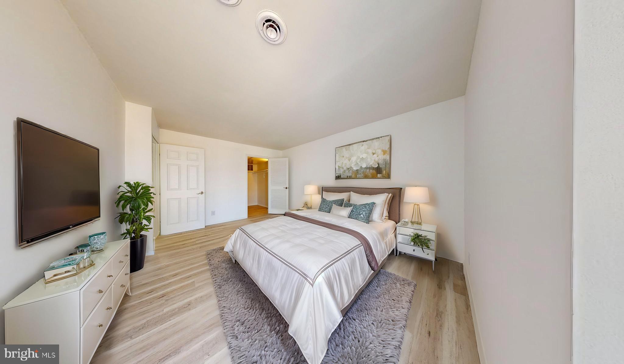 2636 Fort Farnsworth Road, Unit 128 Alexandria, VA 22303 - Photo 3 of 59 Gallery Image 3