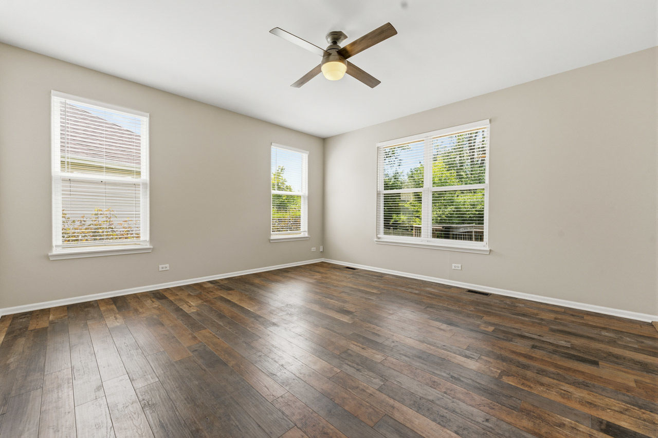 32804 Bending Creek Road Lakemoor, IL 60051 - Photo 17 of 46