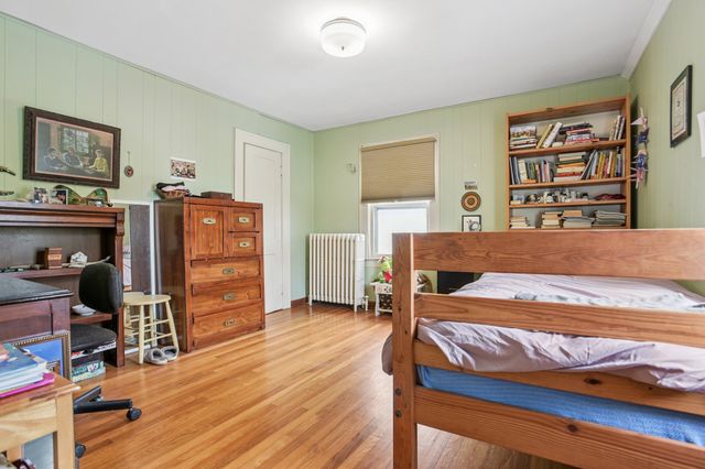 $360,000 | 139 Vauxhall Street, New London, CT 06320