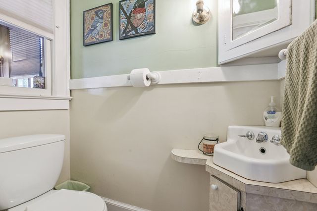 $360,000 | 139 Vauxhall Street, New London, CT 06320