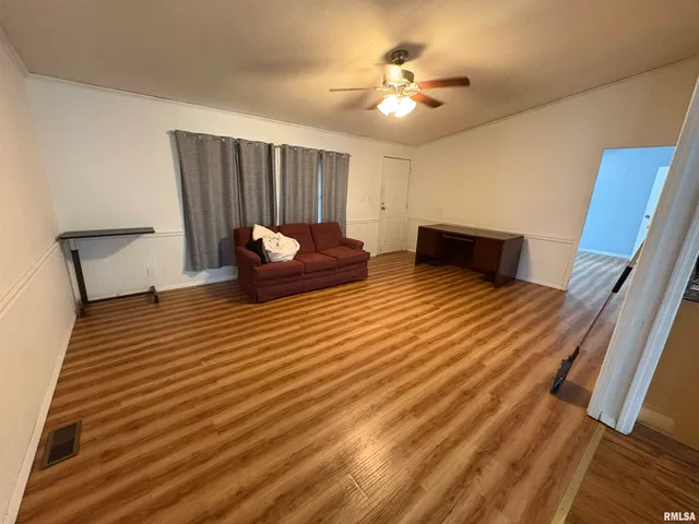 $75,000 | 308 East Prairie Street, Centralia, IL 62801