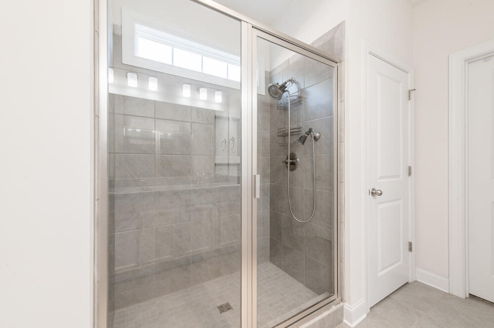142 Fitzsimmon's Drive North Augusta, SC 29860 - Photo 17 of 36 Shower!