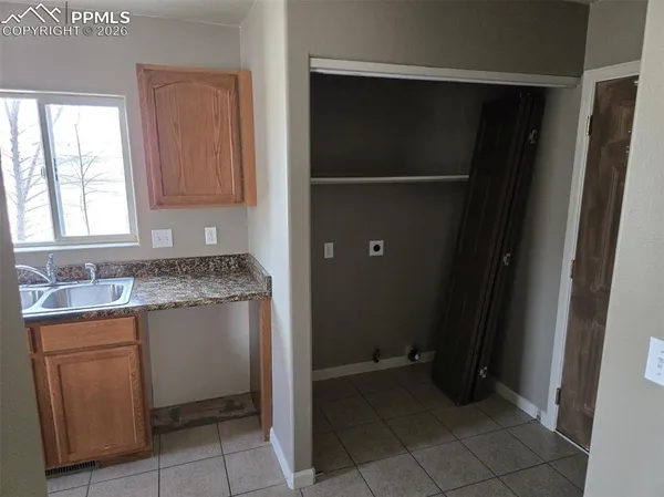 $172,800 | 1518 Bradish Avenue, La Junta, CO 81050