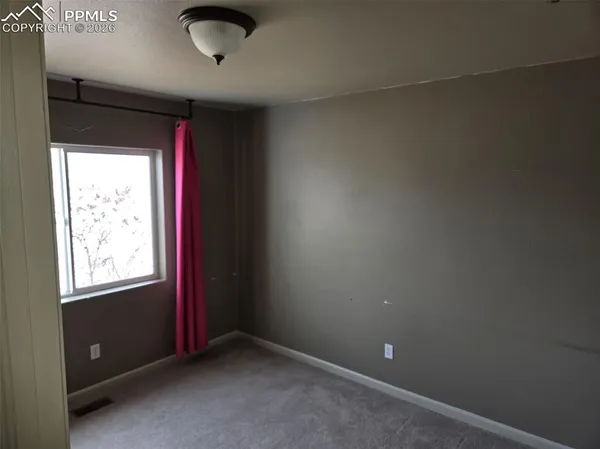 $172,800 | 1518 Bradish Avenue, La Junta, CO 81050