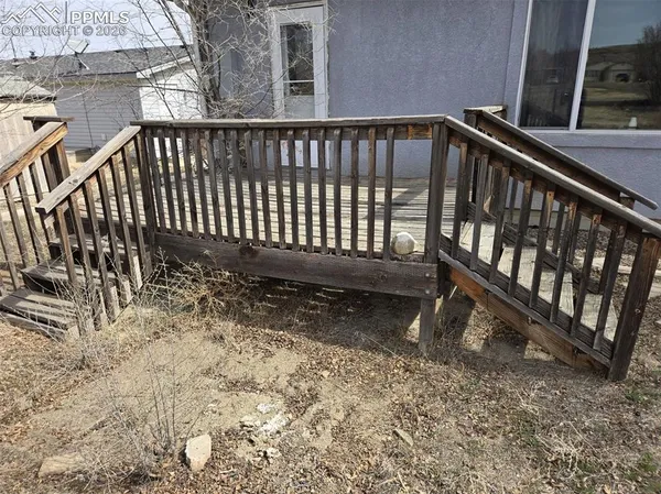 $172,800 | 1518 Bradish Avenue, La Junta, CO 81050