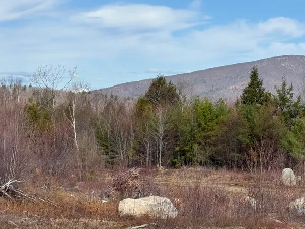 $200,000 | 29 Haviture Way, Denmark, ME 04022