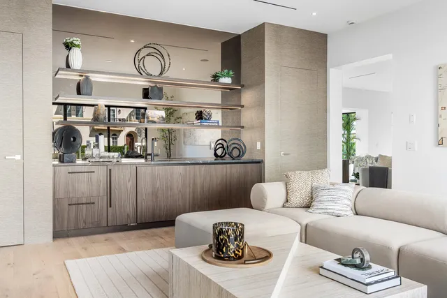 $6,299,999 | 819 Bamboo Lane, Delray Beach, FL 33483