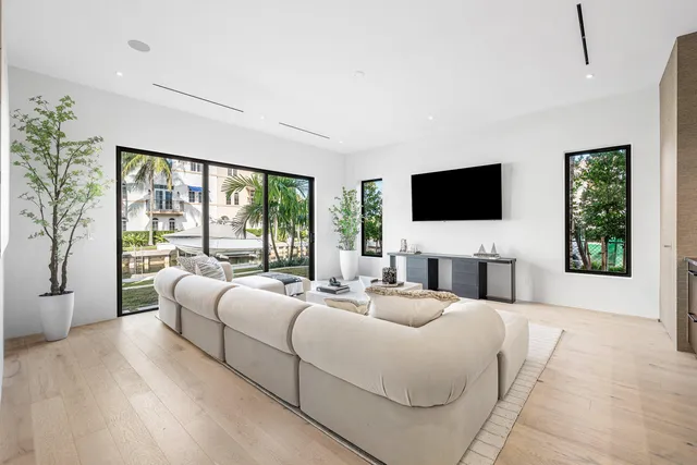 $6,299,999 | 819 Bamboo Lane, Delray Beach, FL 33483