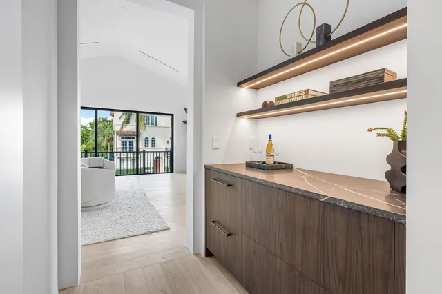 $6,299,999 | 819 Bamboo Lane, Delray Beach, FL 33483