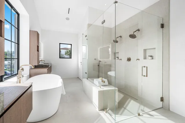 $6,299,999 | 819 Bamboo Lane, Delray Beach, FL 33483