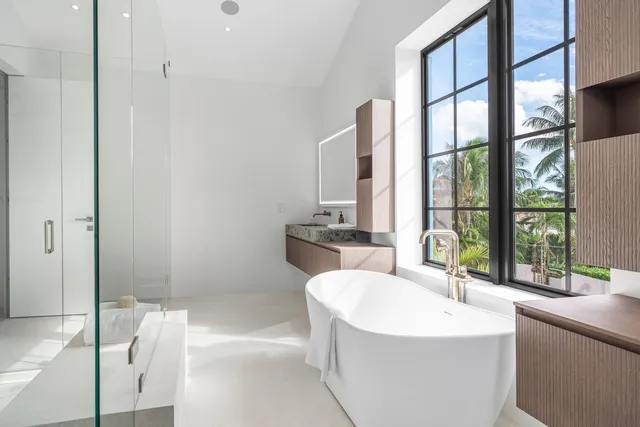 $6,299,999 | 819 Bamboo Lane, Delray Beach, FL 33483