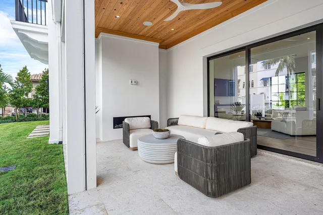 $6,299,999 | 819 Bamboo Lane, Delray Beach, FL 33483