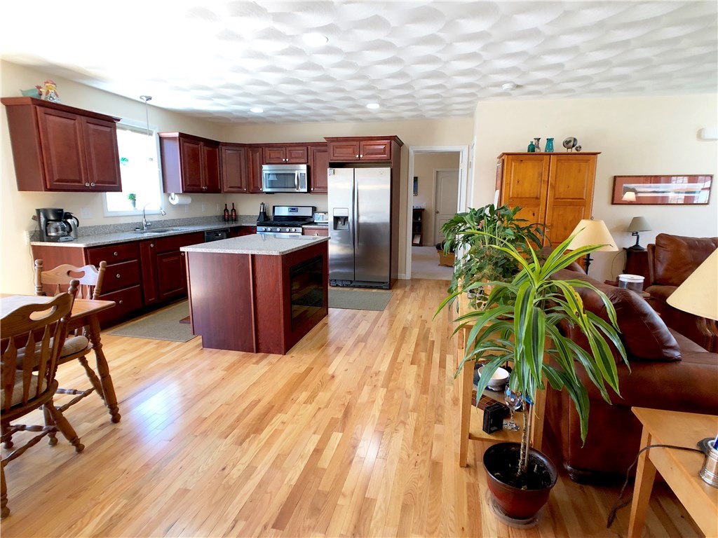 46 Hopkinton Hill Road Hopkinton, RI 02832 - Photo 7 of 26